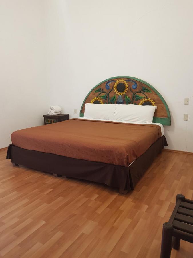 קרטרו Hotel Meson Mariano Matamoros מראה חיצוני תמונה