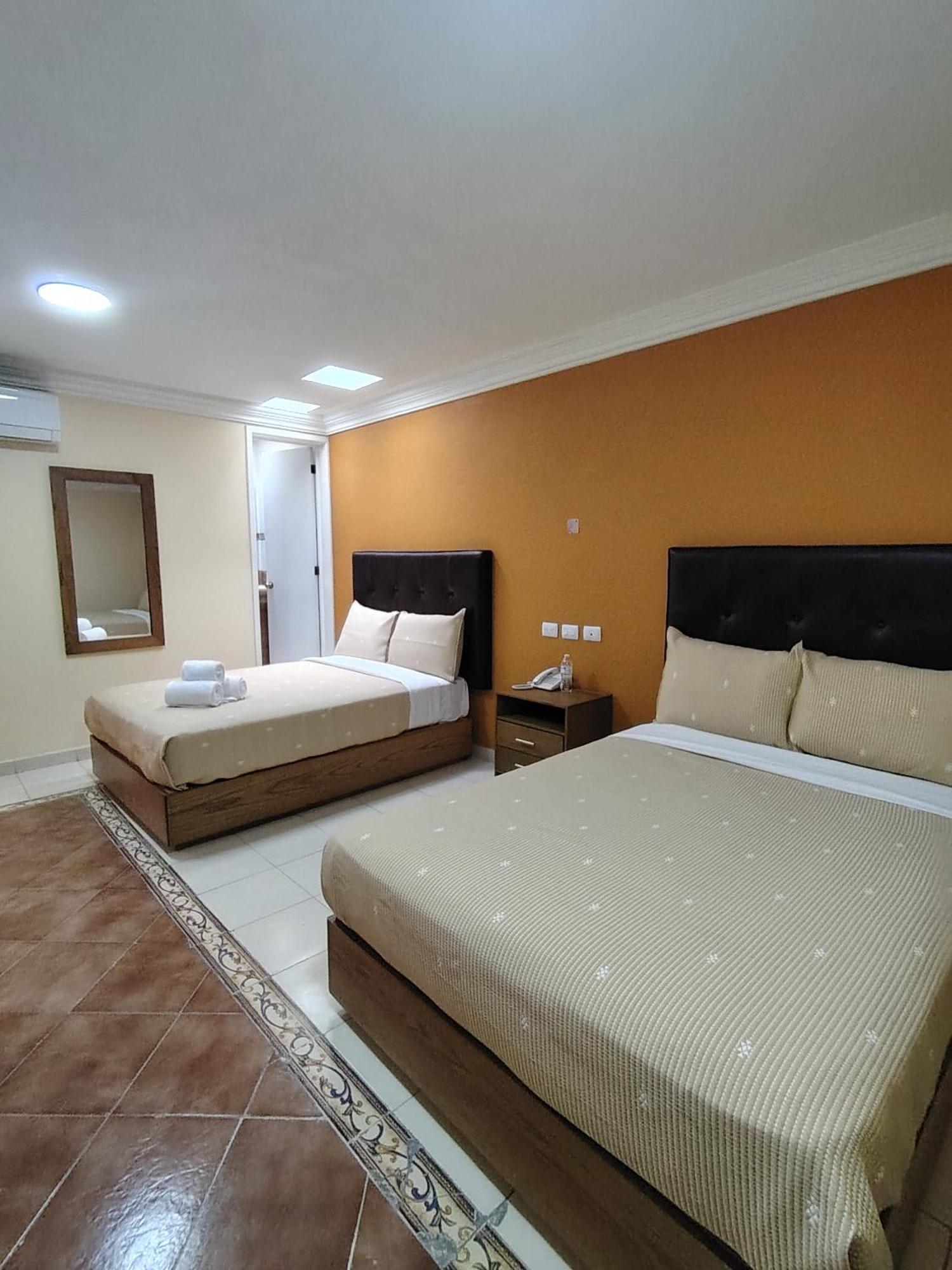 קרטרו Hotel Meson Mariano Matamoros מראה חיצוני תמונה