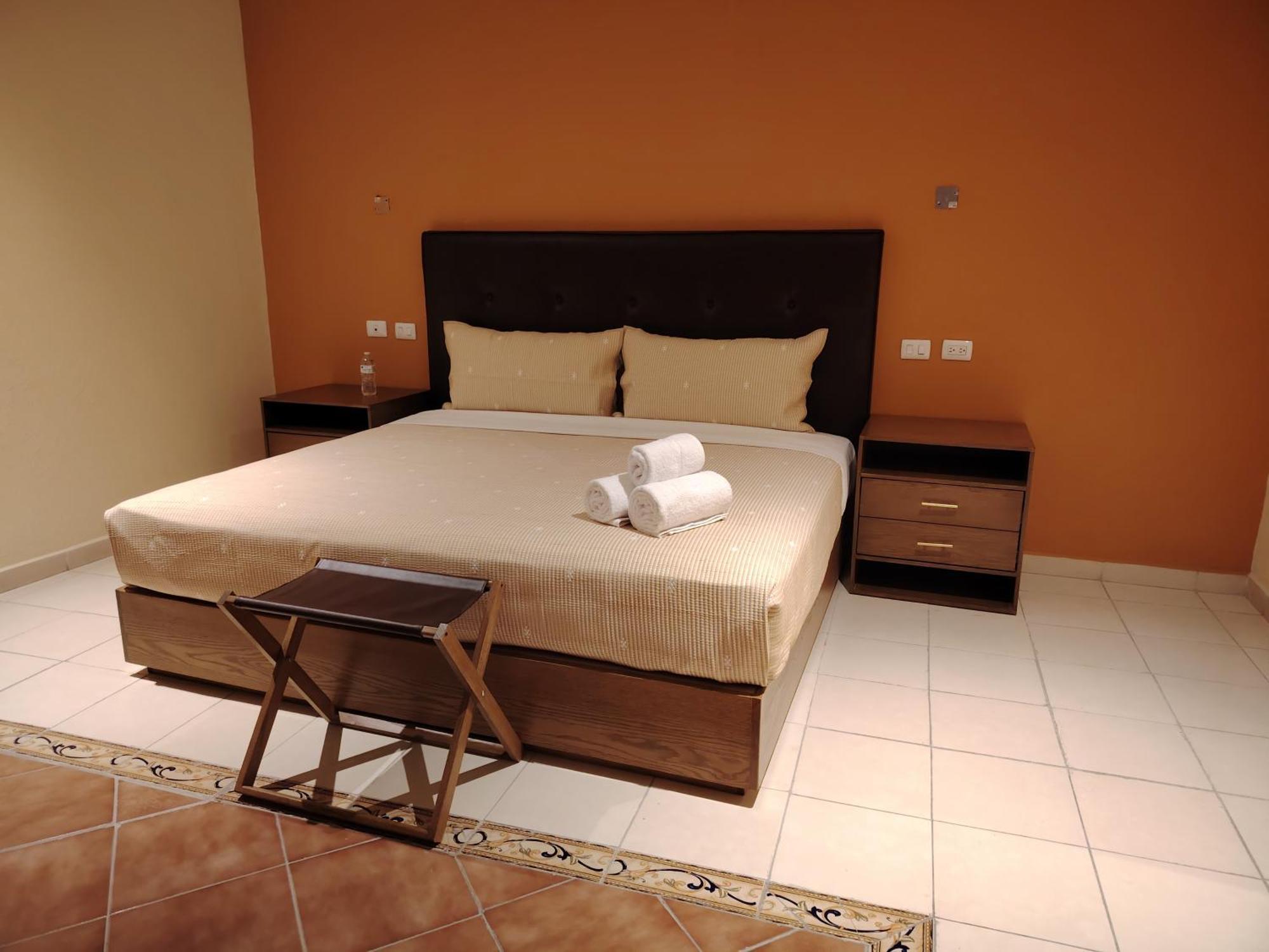קרטרו Hotel Meson Mariano Matamoros מראה חיצוני תמונה