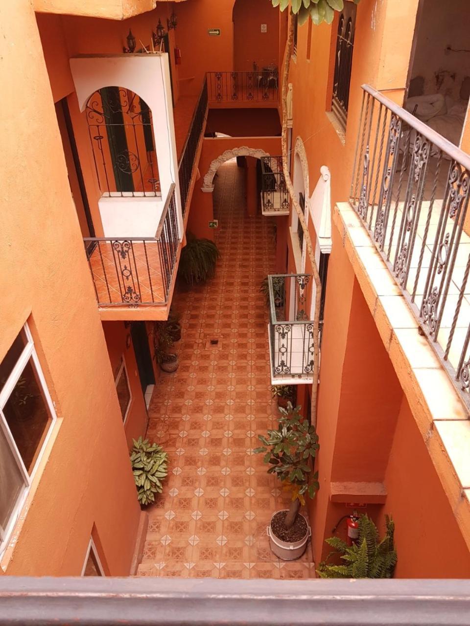קרטרו Hotel Meson Mariano Matamoros מראה חיצוני תמונה